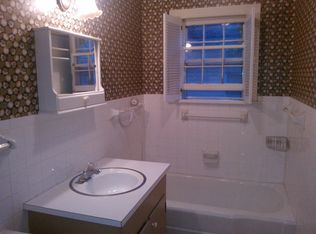 2415 E Seminole St, Springfield, MO 65804