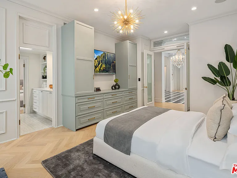 402 Doheny Rd — Photo 28