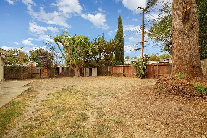 2109 Monifieth Way — Photo 28