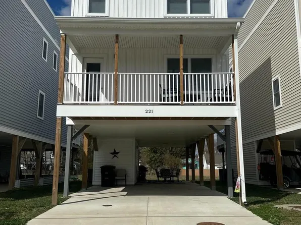 221 Wilder Ave, Colonial Beach, VA 22443