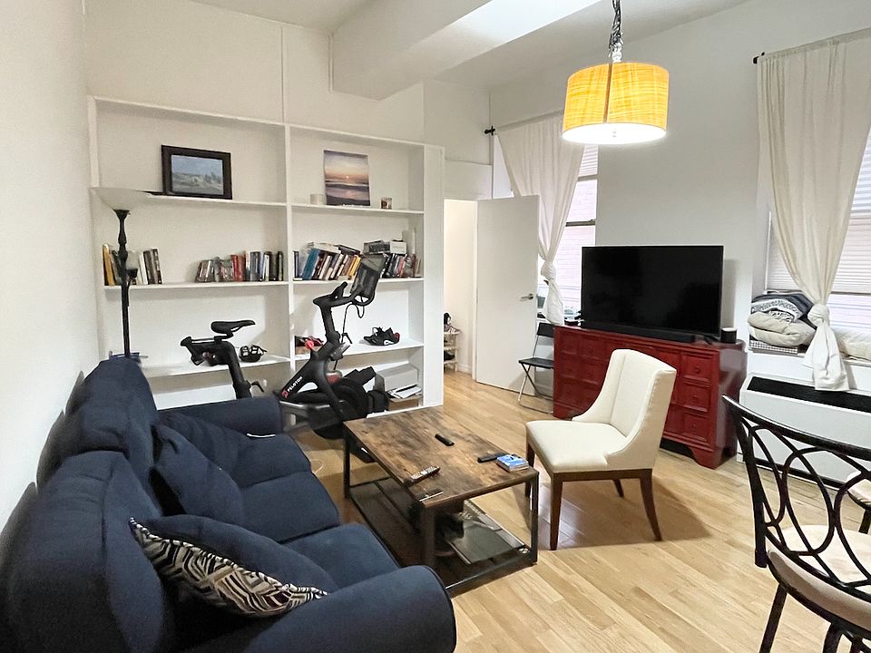 1st image of 99 John St APT 722