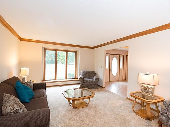 4th image of 12863 Kingston Way