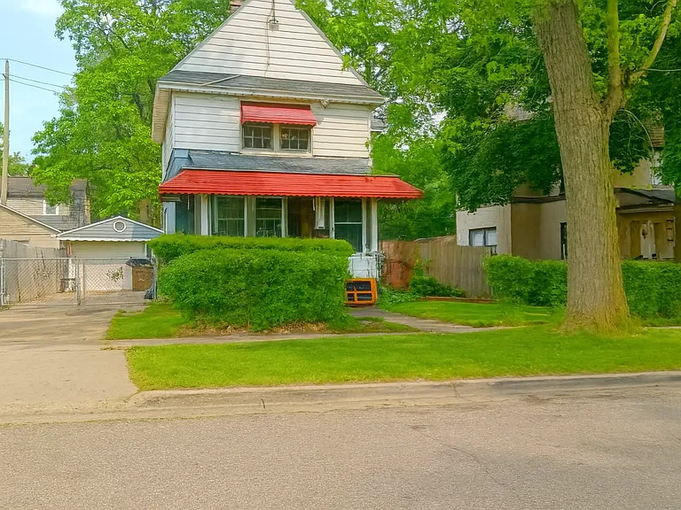 110 Ivy St — Photo 25