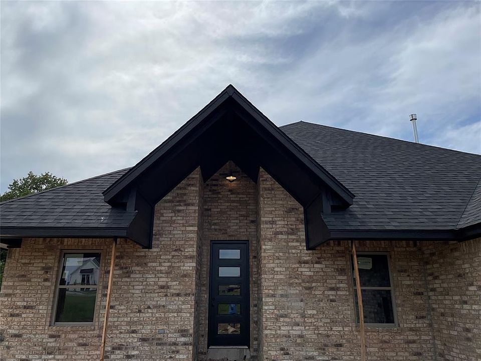 1st image of 2069 Kinsington Cir