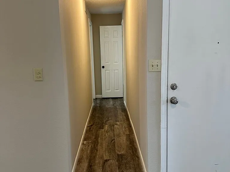 417 N Walnut St — Photo 20