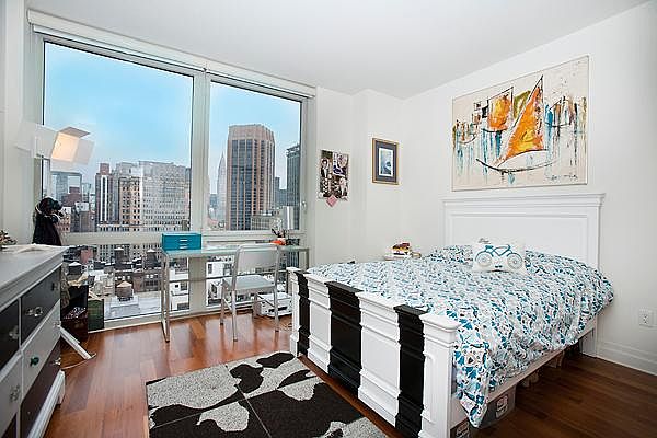 1st image of 39-45 E 29th St