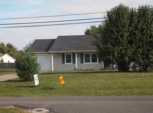 930 Hugh Hunter Rd, Oak Grove, KY 42262