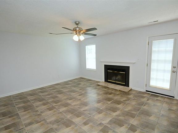 2nd image of 1084 Northvale Dr