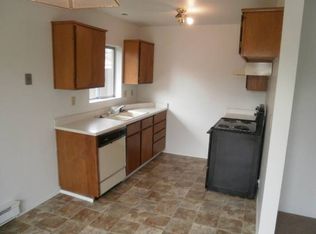 446 SW I St, Grants Pass, OR 97526