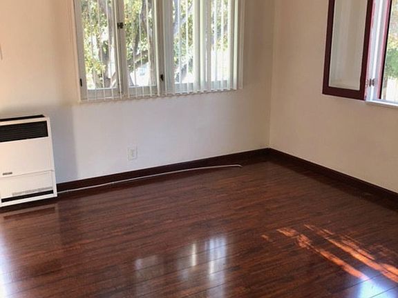 4th image of 2222 Echo Park Ave