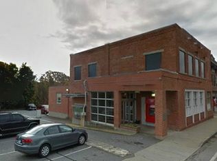 28 Main St, Moosup, CT 06354