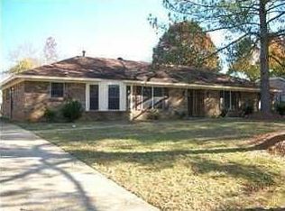 120 Crossgate Dr, Elmore, AL 36025