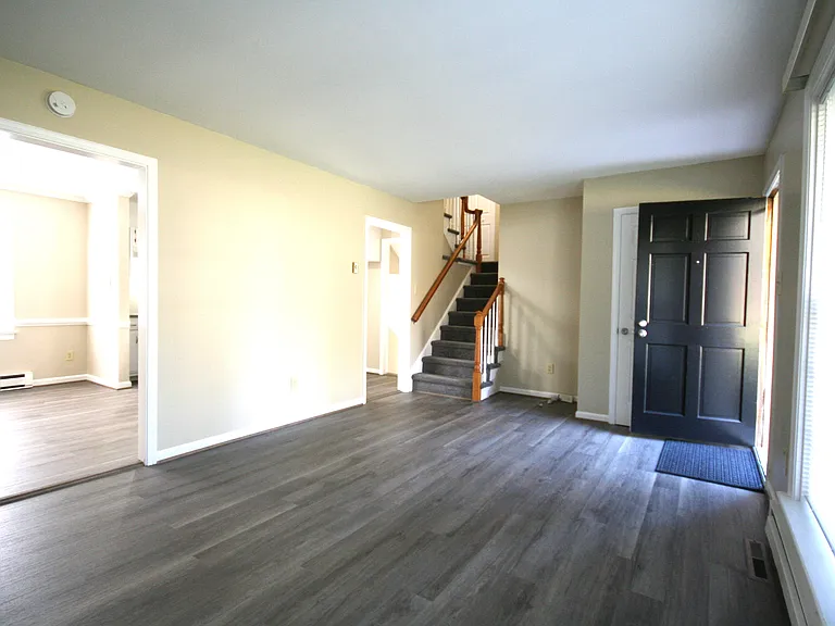 12141 Old Buckingham Rd — Photo 4