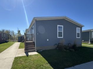 9790 Besants Ct #460, Fenton, MI 48430