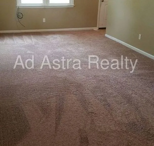 6136 Long Ave — Photo 2