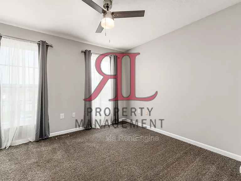 5807 Bridgehampton Dr — Photo 20