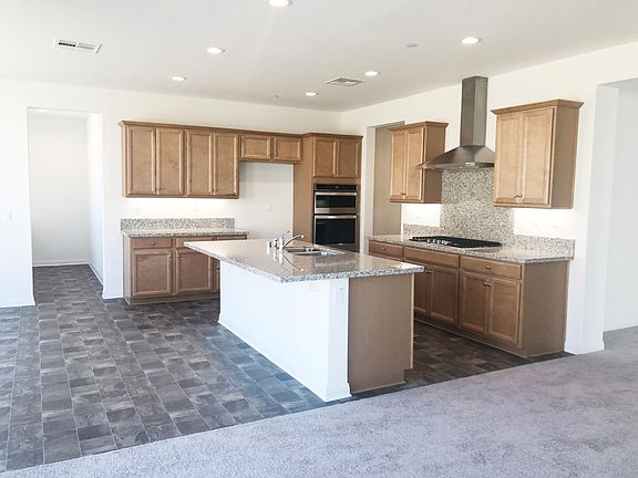 3rd image of 3671 S Oakville Ave