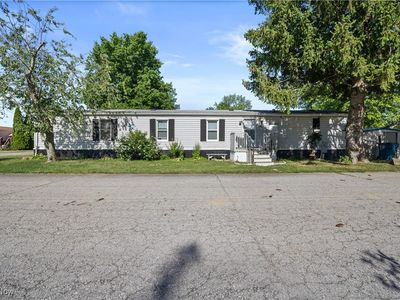 135 Cedar Brook Dr, Elyria, OH, 44035