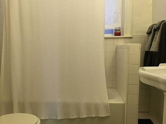3rd image of 1321 S 1st St APT 1