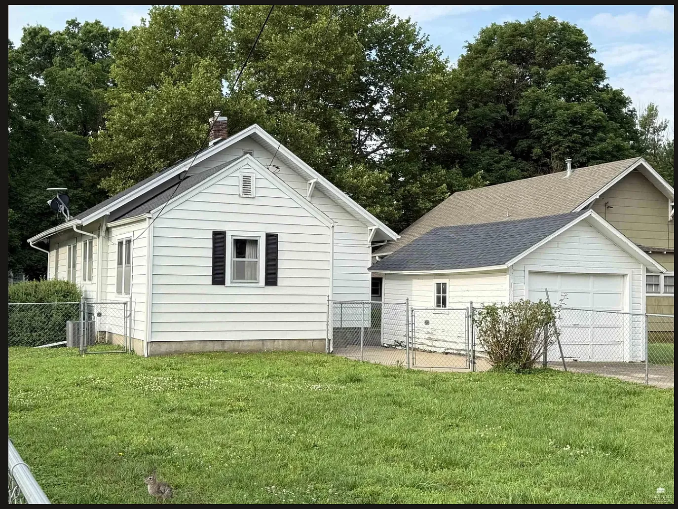 4 bed, 1800 sqft, $1,800 — Photo 2