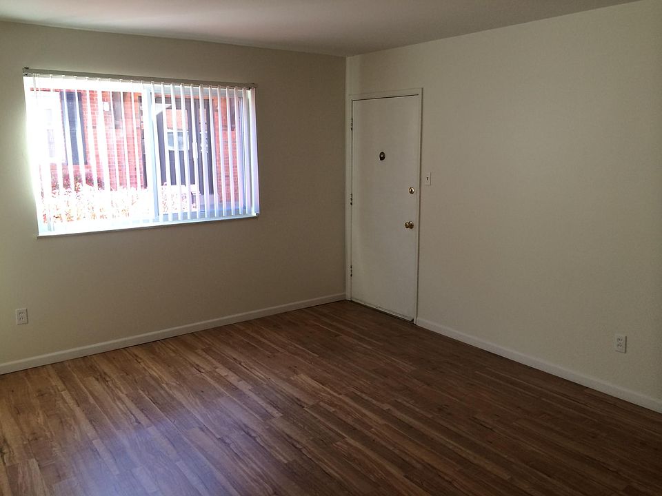1st image of 6716 Highland House Ct