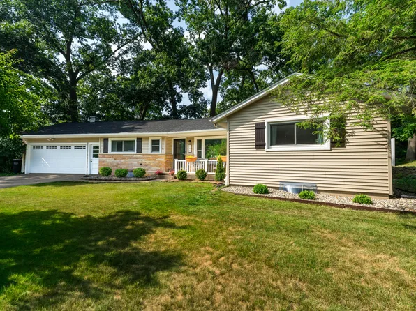 730 Dukeshire Ave, Portage, MI 49024