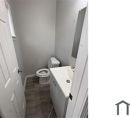 3rd image of 2543 Hargrove Ave