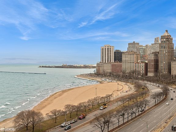 4th image of 1212 N Lake Shore Dr APT 14CS