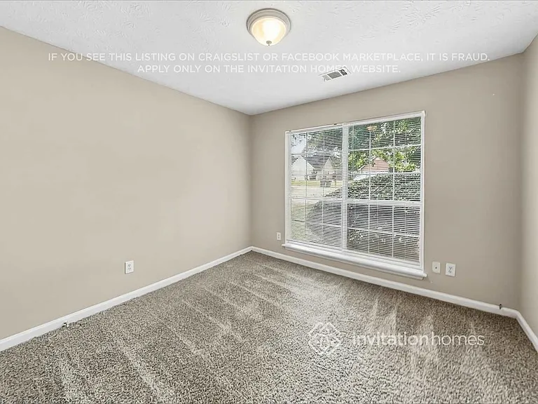 40 Harvard Dr — Photo 14
