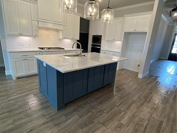 3rd image of 5115 Maroon Creek Dr