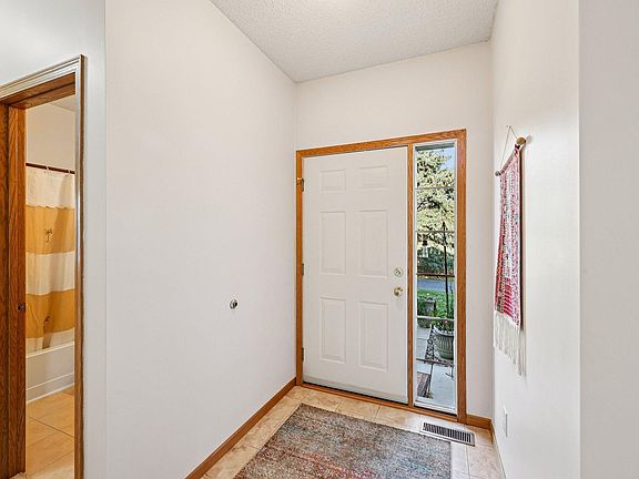 5th image of 11151 Hastings St NE