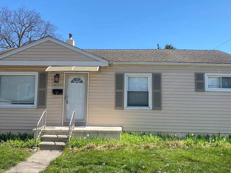 26394 Lorenz St — Photo 1