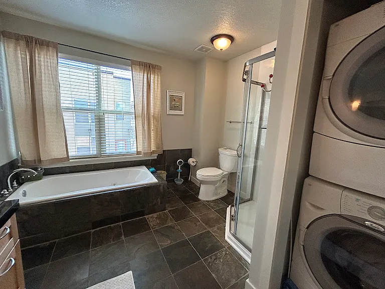 4577 Madison Ave #A — Photo 11
