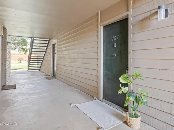 220 Doucet Rd APT 107A, Lafayette, LA 70503