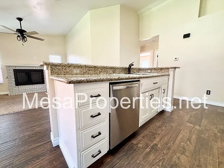 16481 Silica Dr — Photo 15