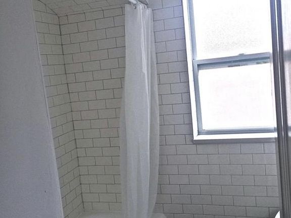4th image of 1147 Claytonia Ter APT 1S