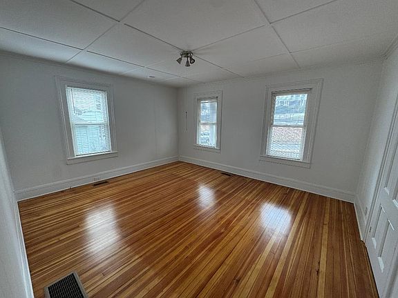 3rd image of 411 Coram Ave #1