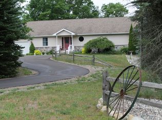 10156 S Johnson Rd, Greenville, MI 48838