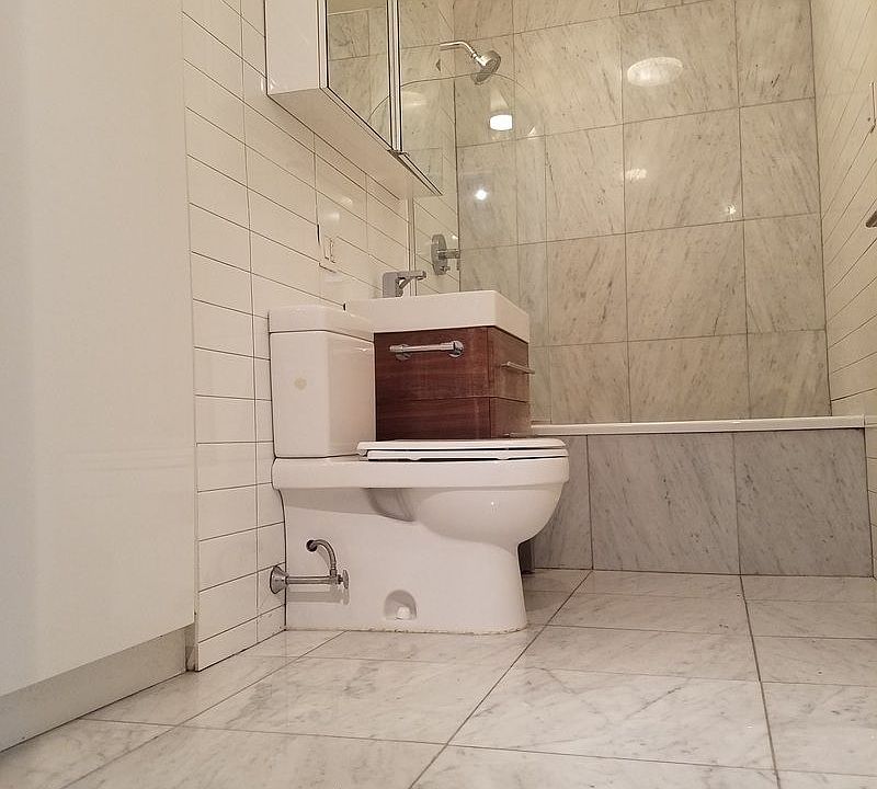 1st image of 200 E 30th St APT 4G
