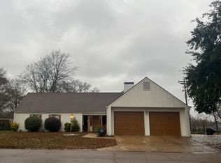 607 Dogwood St, Columbus, MS 39702