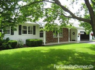 324 W Factory St, Seymour, WI 54165