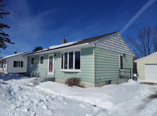 1933 E 31st St, Hibbing, MN 55746