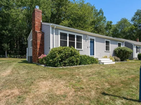 106 Laurelwood Dr, New Bedford, MA 02745