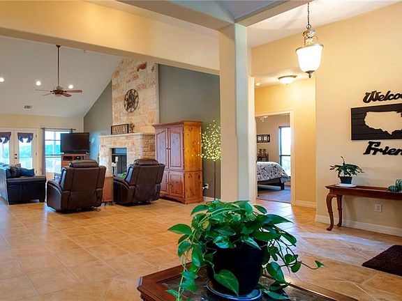 4th image of 4402 Nettle Ln