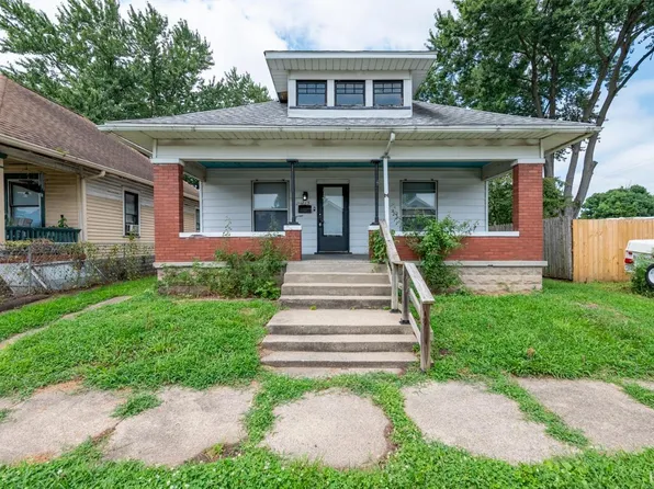 715 S 16th St, Terre Haute, IN 47807