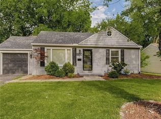 7215 Linden St, Prairie Village, KS 66208