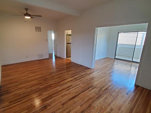 5th image of 3344 Keystone Ave Unit 9