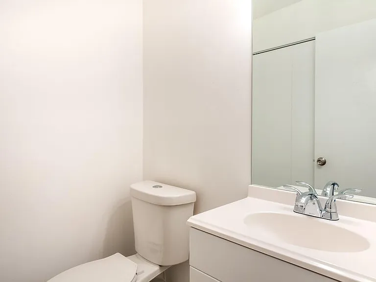 5847 S 37th St — Photo 12