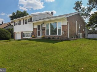2396 Nicholby Dr, Wilmington, DE 19808