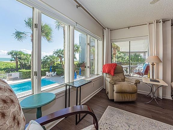 5th image of 1616 Ocean Dr APT 209